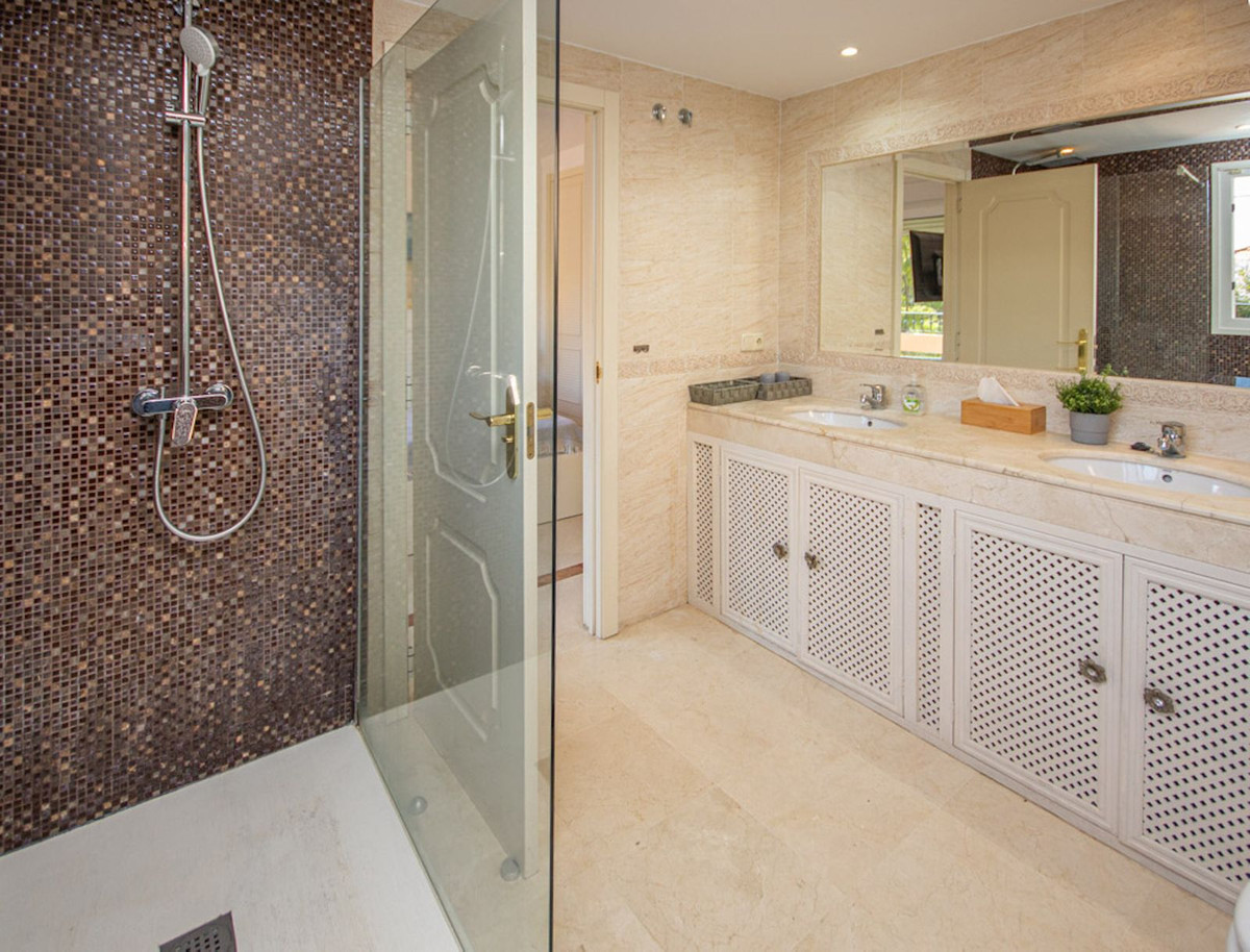 7a7f0513836dd91f4b75c6b637b720ed - 39