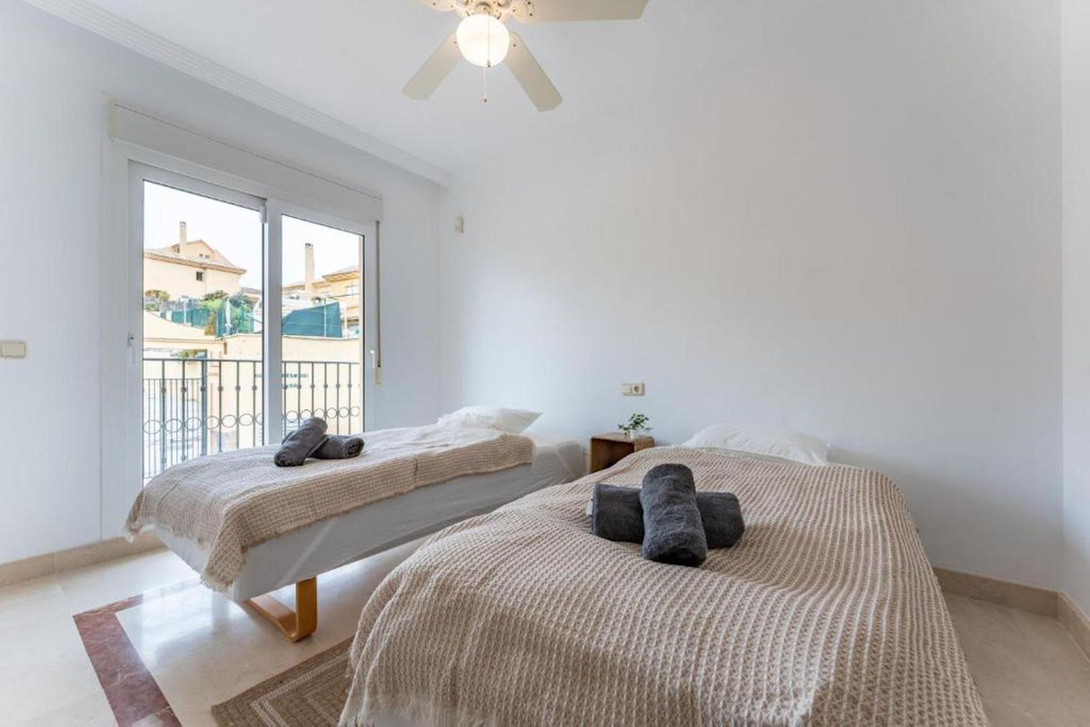 7a7f0513836dd91f4b75c6b637b720ed - 7