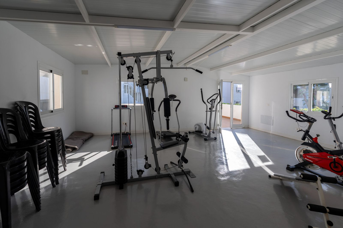 7acbac7f660cfcedb3bf42caed7d9072 - 12