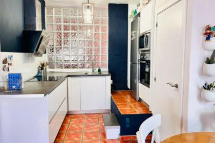 7b083aaf80e04e507a8eea9dc5172f6f - 17