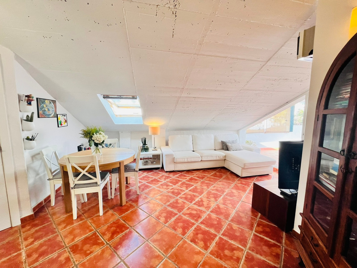 7b083aaf80e04e507a8eea9dc5172f6f - 20