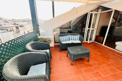 7b083aaf80e04e507a8eea9dc5172f6f - 27