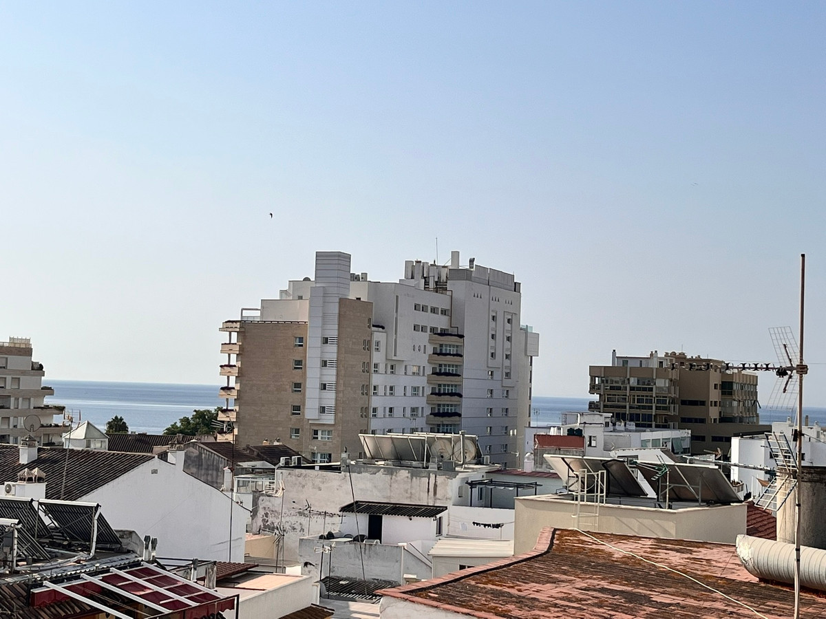 7b083aaf80e04e507a8eea9dc5172f6f - 46