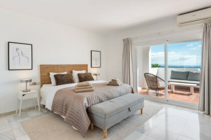 7b797e6c854dfebf8f3d7001ead93503 - 12