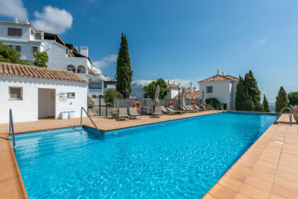 7b797e6c854dfebf8f3d7001ead93503 - 24