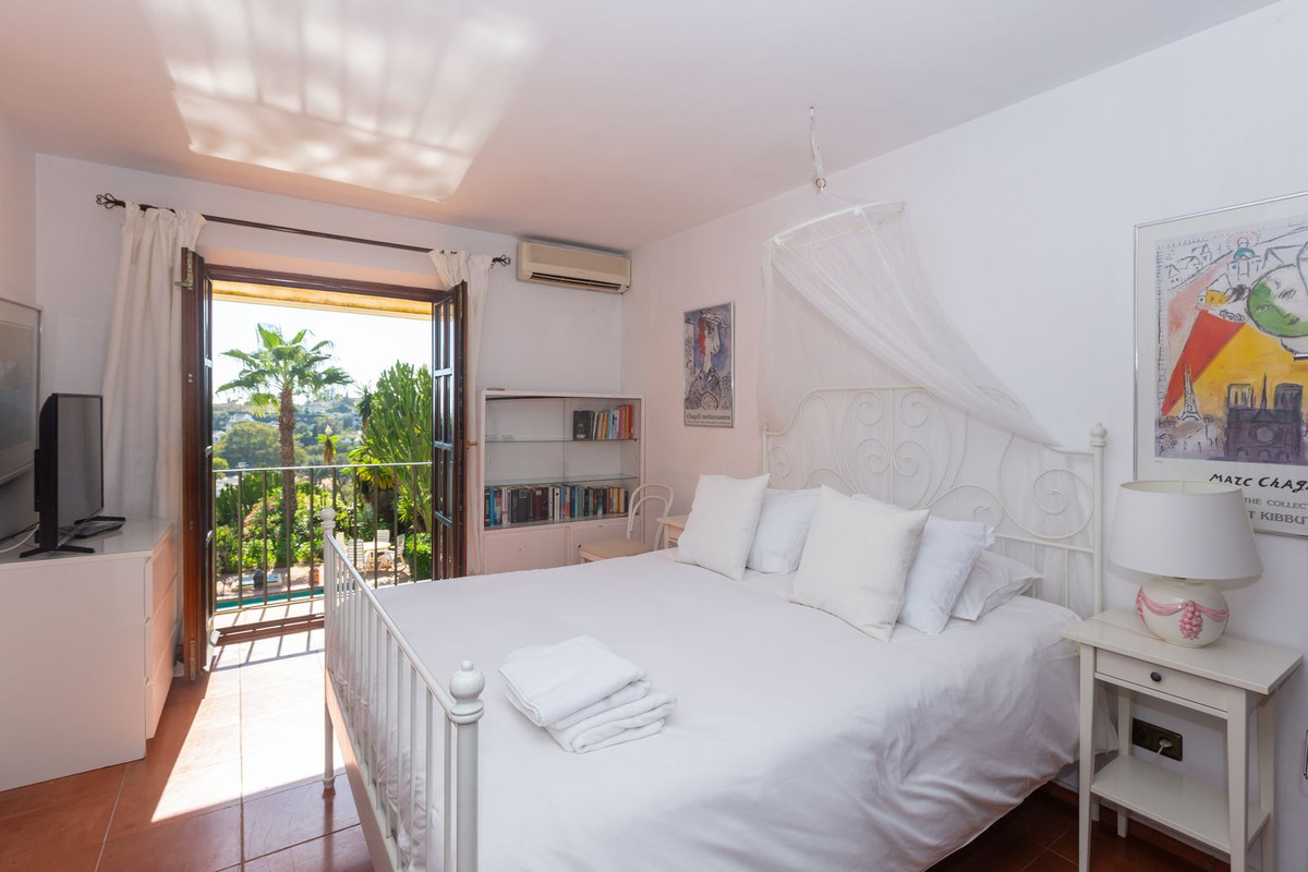 7c0d55989e88a63ddda8061ab879b2e6 - 12