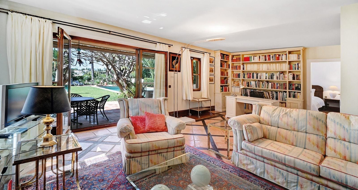 7c0d55989e88a63ddda8061ab879b2e6 - 24