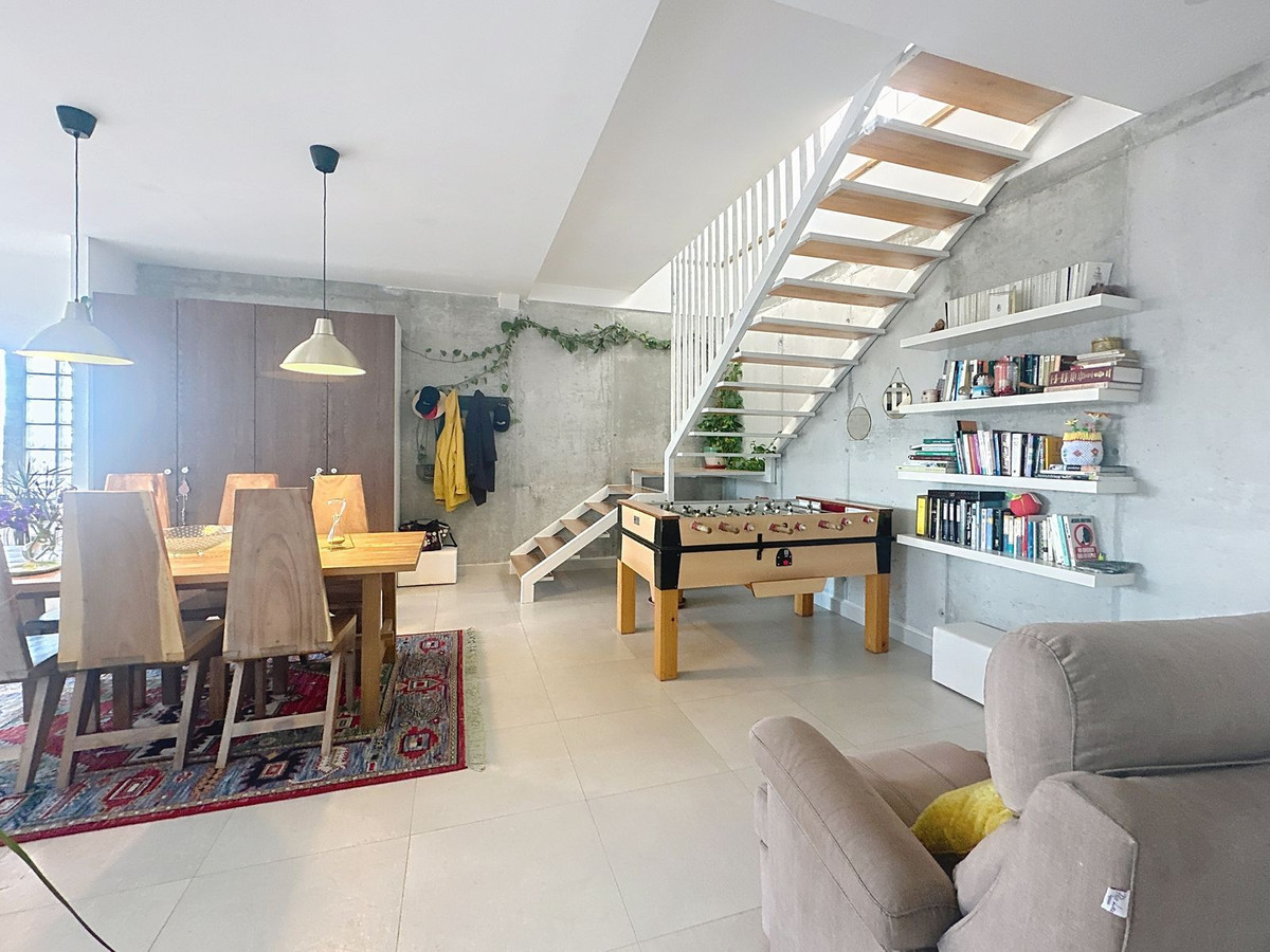 7c1ad9fd12b098edc21b4cc2a66a2a07 - 10