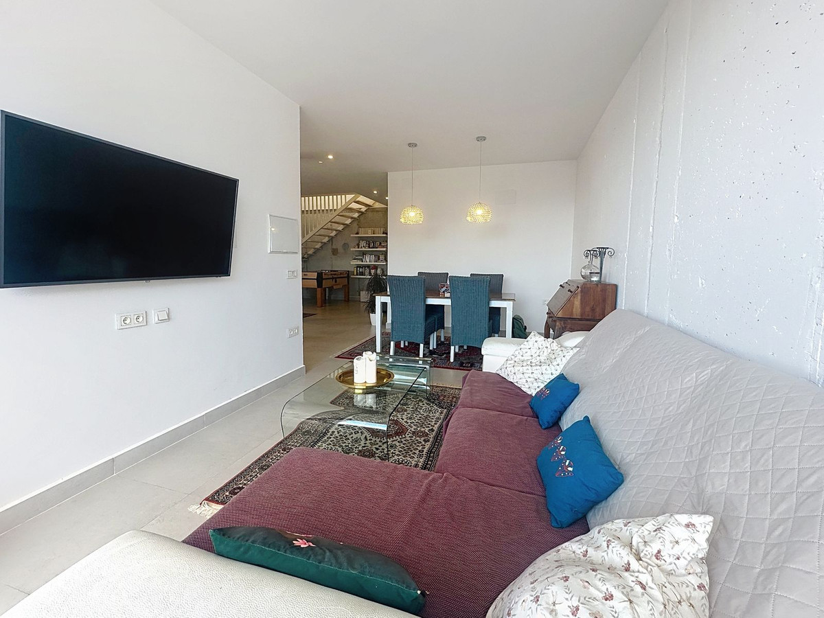 7c1ad9fd12b098edc21b4cc2a66a2a07 - 11