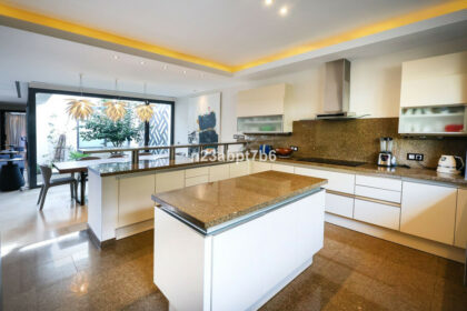 7d4164dae4696e1f1da5398267ede0f0 - 9