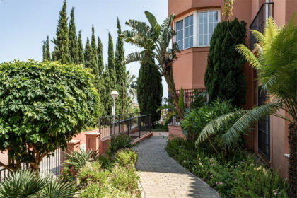 7d6b45f9917e522de07a39945a1073c5 - 23