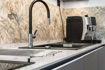 7d6b45f9917e522de07a39945a1073c5 - 6