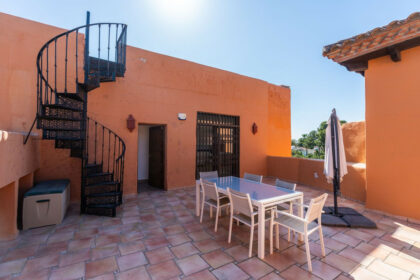 7e11fcf12d366c89306810bc8ef494b9 - 12