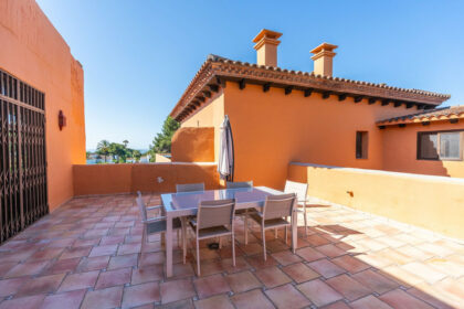 7e11fcf12d366c89306810bc8ef494b9 - 22