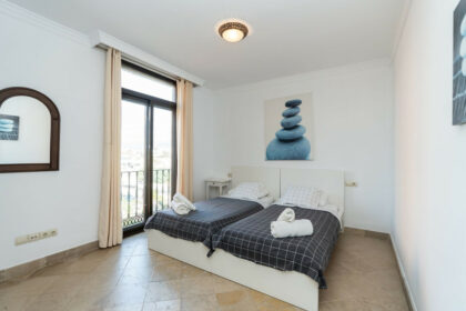 7e11fcf12d366c89306810bc8ef494b9 - 6