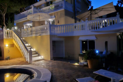 7e9c7e2a924db70b09927a3df2197dc0 - 3