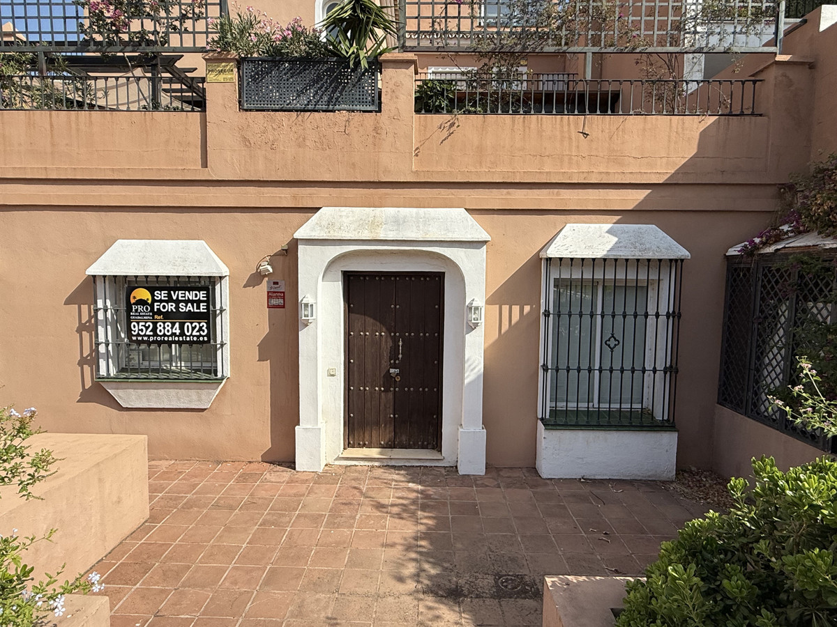 7f1283c7432a17fdce10bf322875d283 - 1