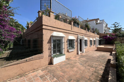 7f1283c7432a17fdce10bf322875d283 - 12