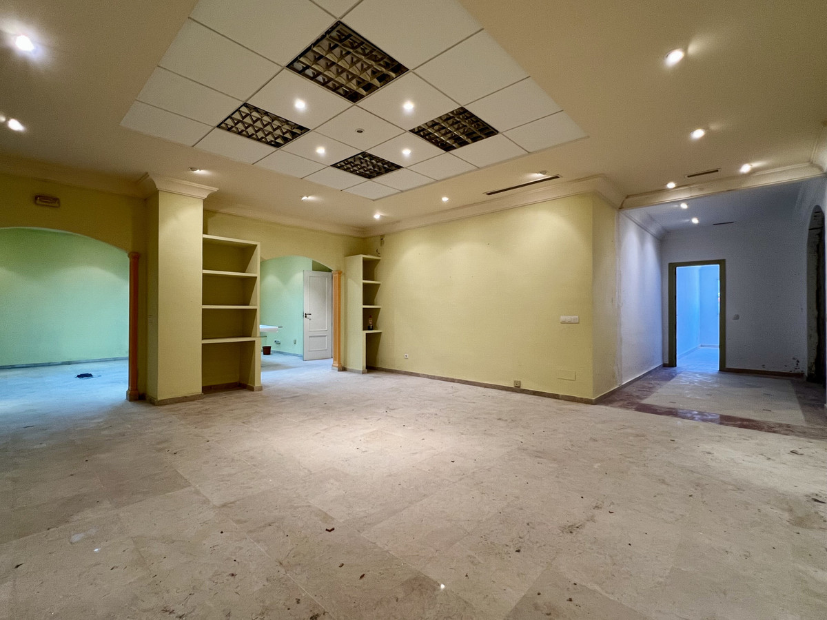 7f1283c7432a17fdce10bf322875d283 - 18