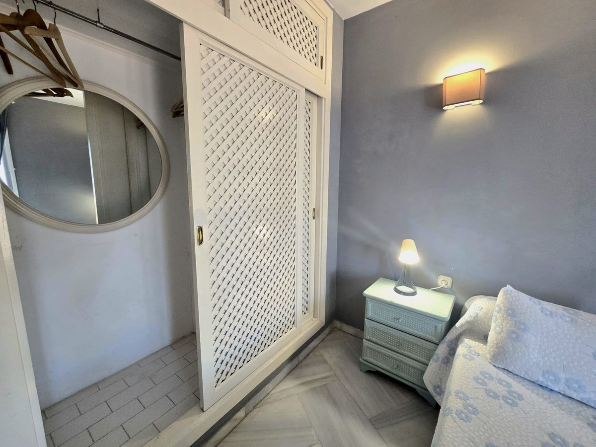 7f6bab7357d22d45c906a751265c12e1 - 18