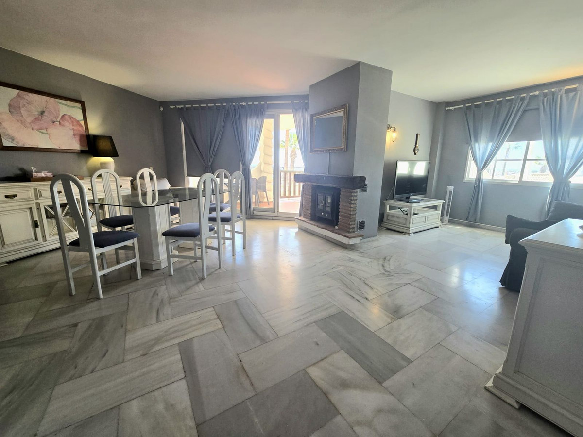 7f6bab7357d22d45c906a751265c12e1 - 19