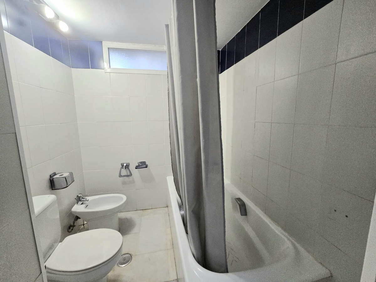 7f6bab7357d22d45c906a751265c12e1 - 24