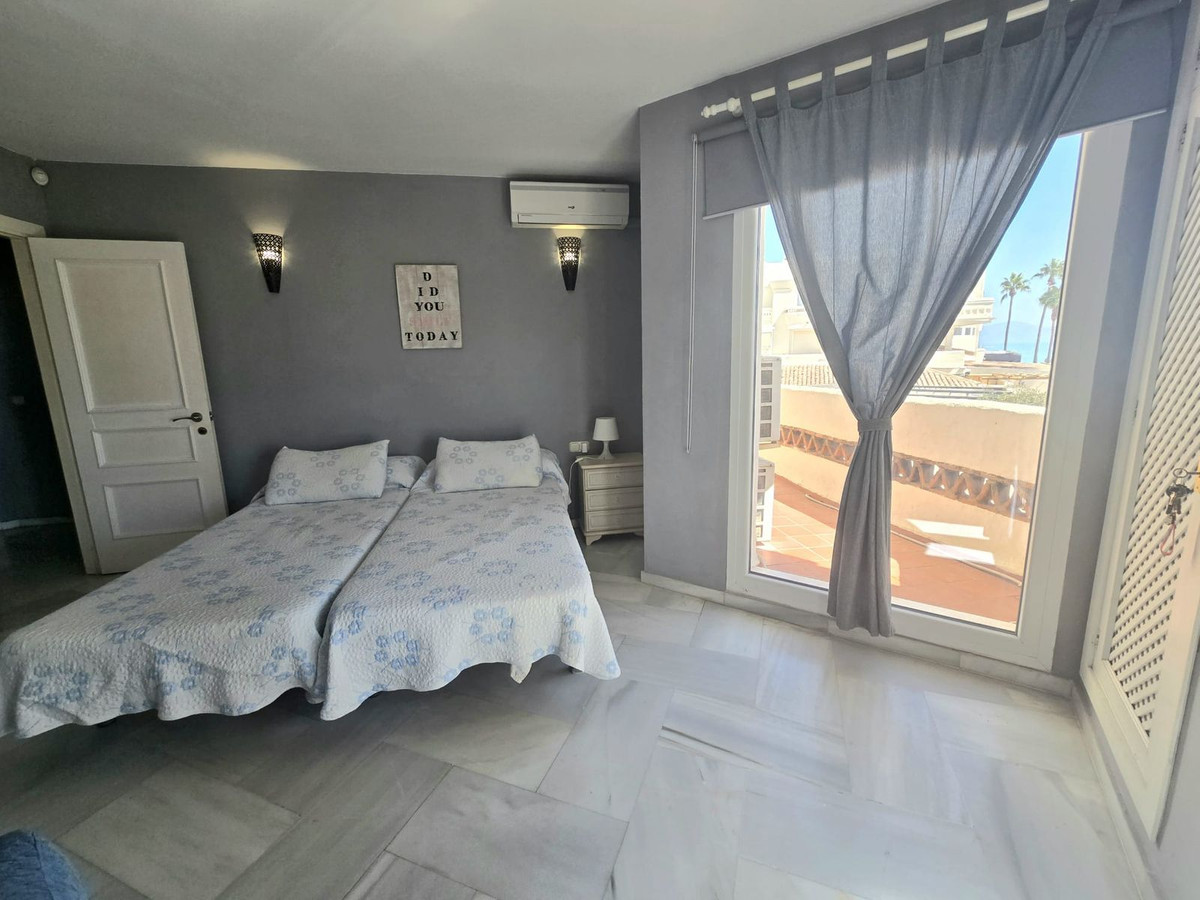 7f6bab7357d22d45c906a751265c12e1 - 37