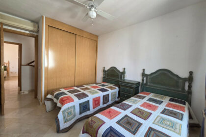 80026a69227f8e796e113861c0151e9a - 18