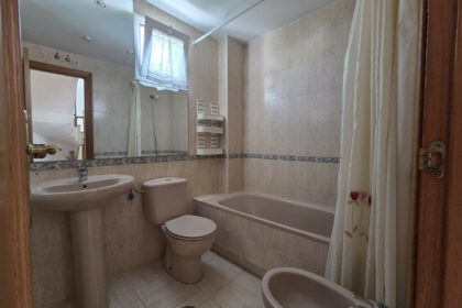 80026a69227f8e796e113861c0151e9a - 25