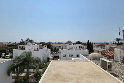 80026a69227f8e796e113861c0151e9a - 32