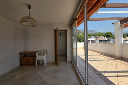 80026a69227f8e796e113861c0151e9a - 33