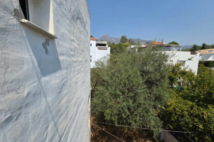 80026a69227f8e796e113861c0151e9a - 40