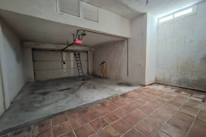 80026a69227f8e796e113861c0151e9a - 42