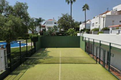 80026a69227f8e796e113861c0151e9a - 47