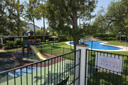 80026a69227f8e796e113861c0151e9a - 50