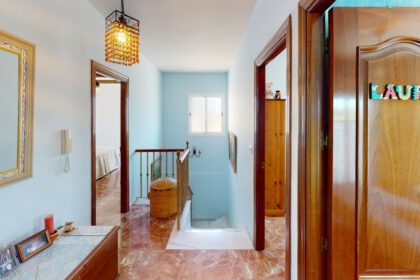 813d4d7ff3b21d058ac9437003ce71d0 - 18