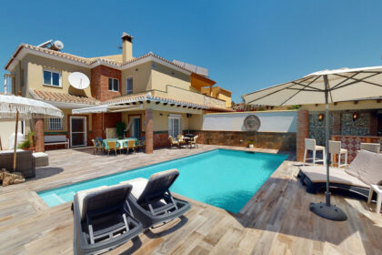 813d4d7ff3b21d058ac9437003ce71d0 - 2