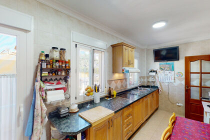 813d4d7ff3b21d058ac9437003ce71d0 - 8