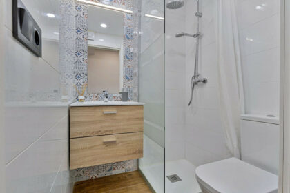 81dcd4038bc14bd41b6cffcb309af482 - 15