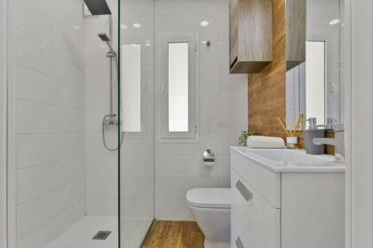 81dcd4038bc14bd41b6cffcb309af482 - 17