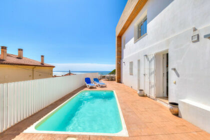 81dcd4038bc14bd41b6cffcb309af482 - 24