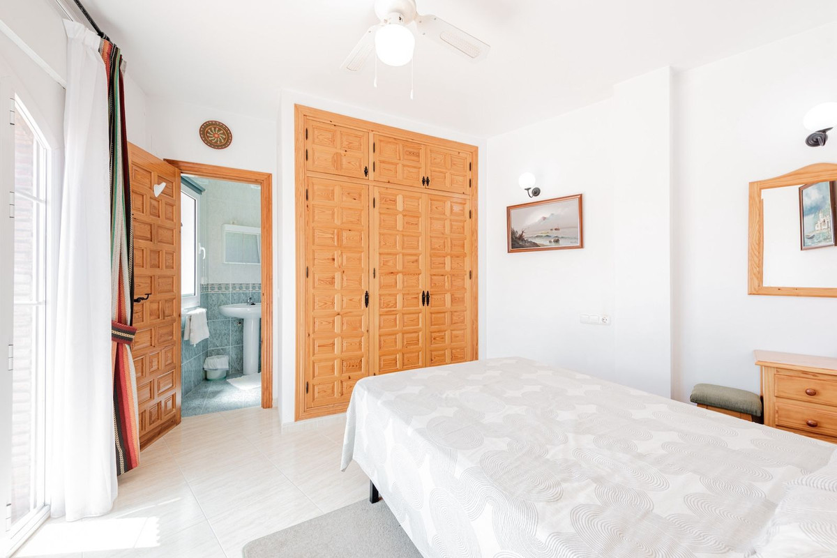 81f6795d179c3ddd408f0adc766cf900 - 10