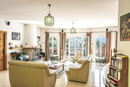 81f6795d179c3ddd408f0adc766cf900 - 3