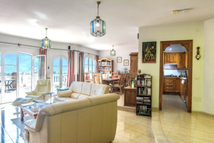 81f6795d179c3ddd408f0adc766cf900 - 4