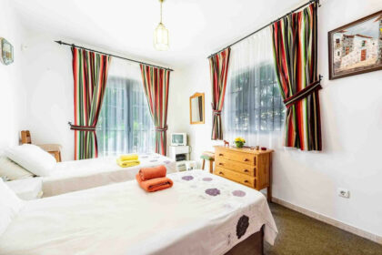 81f6795d179c3ddd408f0adc766cf900 - 8