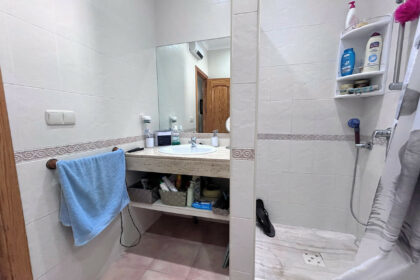 81fb3b6b039db2bb41769c249d6d3f0a - 12