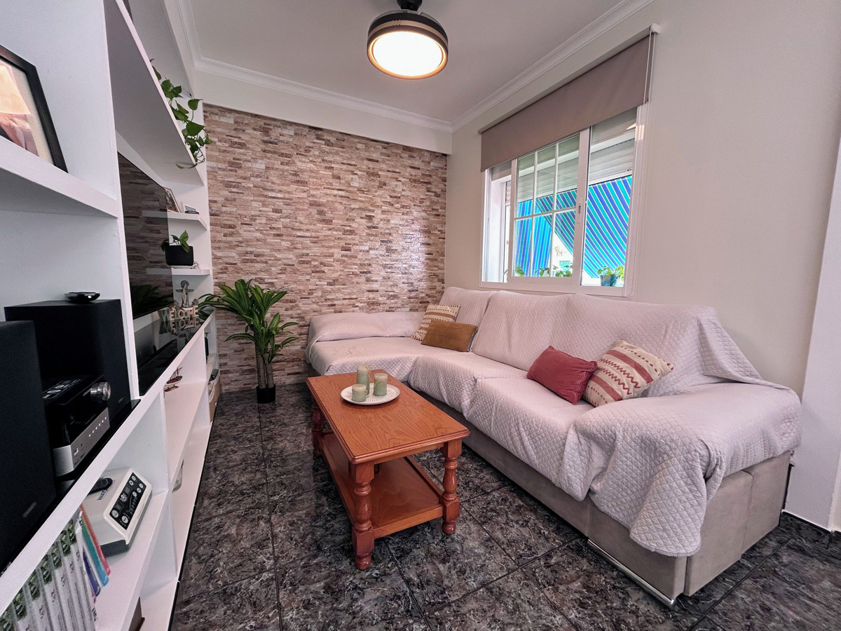 81fb3b6b039db2bb41769c249d6d3f0a - 5