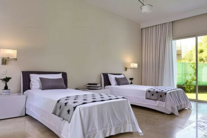 8287582bd145fe67ae17bd3ba94ccffb - 22