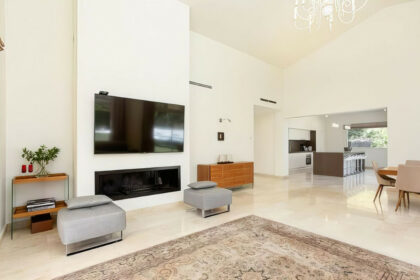 8287582bd145fe67ae17bd3ba94ccffb - 3