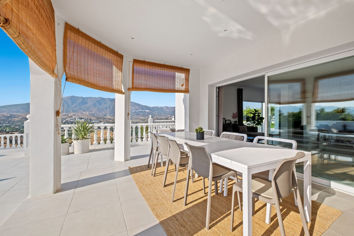 82a8a05e2692d3b5c0809ee9d5f09efb - 44